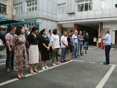 遵守清静生产法 当好第一责任人 ——地矿集团“清静生产月”系列主题活动报道（一）_下层动态_新闻中心_凯时凯时首页有限责任公司