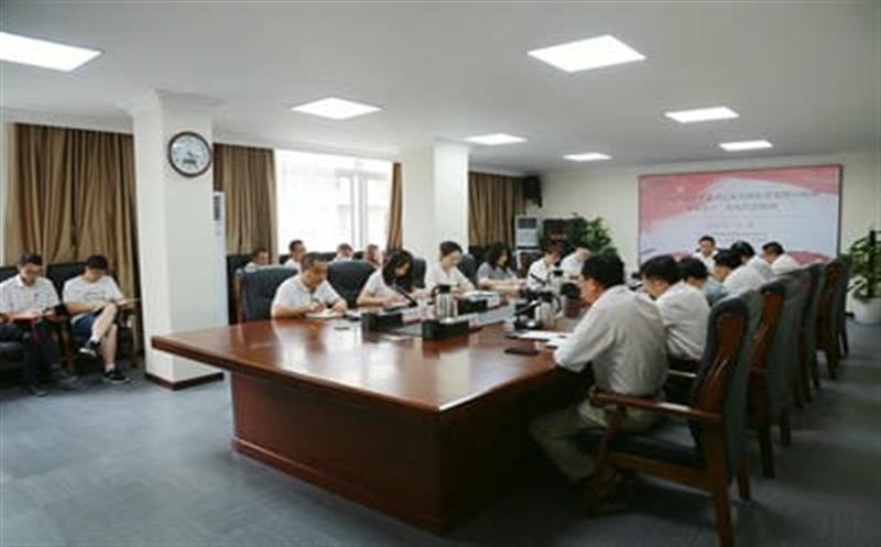 江涛到地矿集团宣讲习近平总书记来川视察主要指示精神和省第十二次党代会精神                          坚持政治引领 做好战略性矿产凯时凯时首页勘查开发排头兵 
