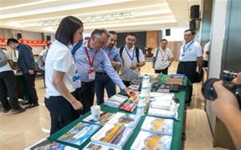 坚守二十载，，，，，可可托海天下地质公园首次再评估圆满落幕