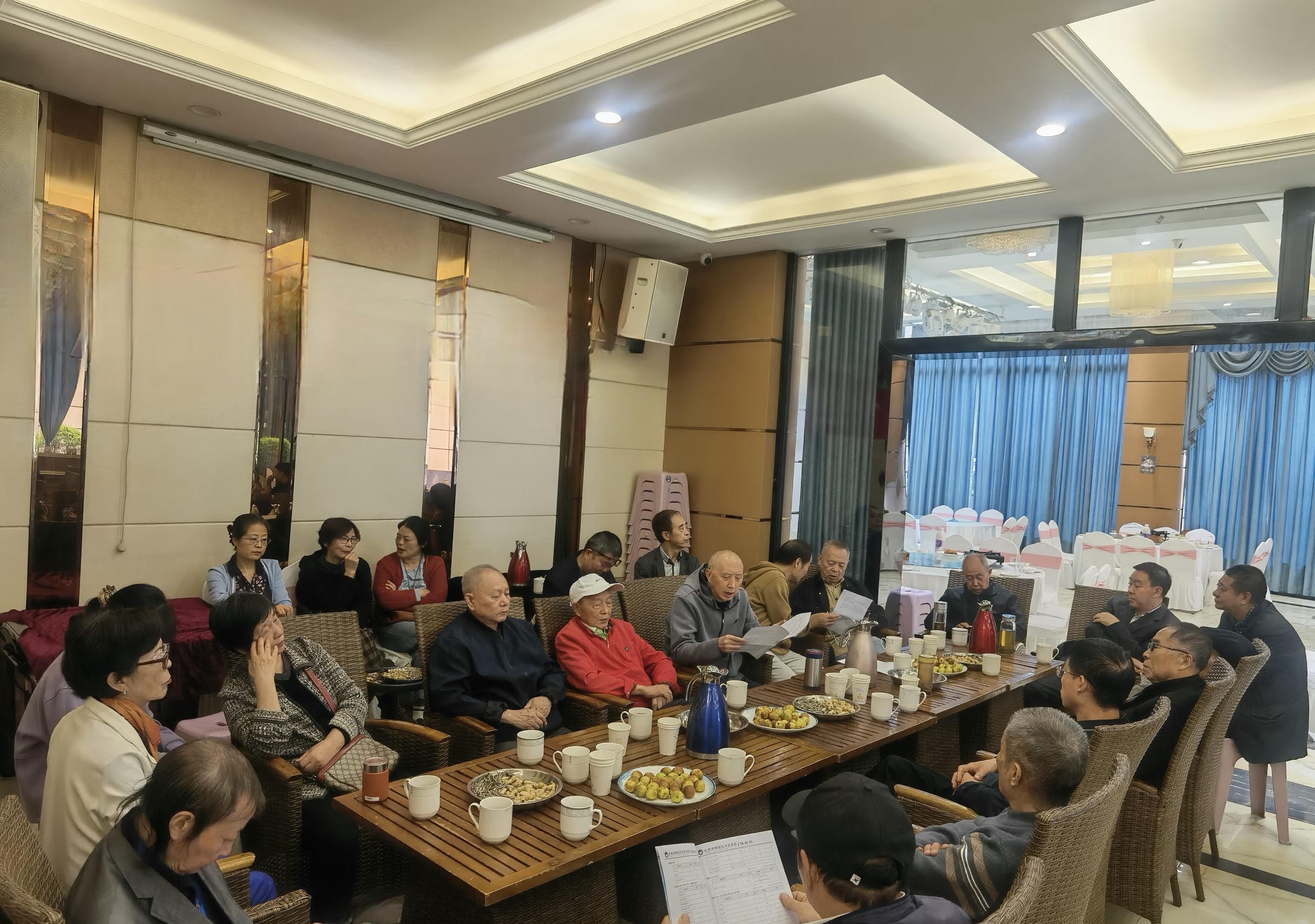地创光电离退休党支部集中学习党的二十届三中全会及省委十二届六次全会精神_红色堡垒_党建群团_凯时凯时首页有限责任公司