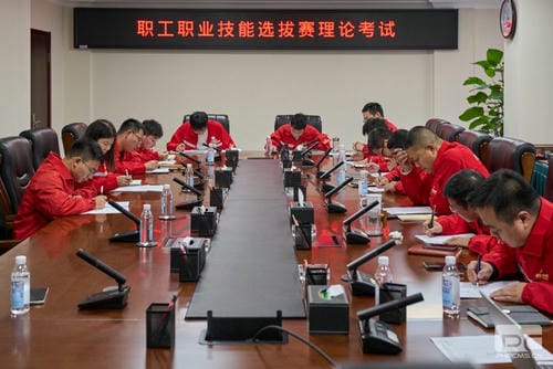 地矿集团举行2024年地质勘查专业职业手艺选拔赛_下层动态_新闻中心_凯时凯时首页有限责任公司