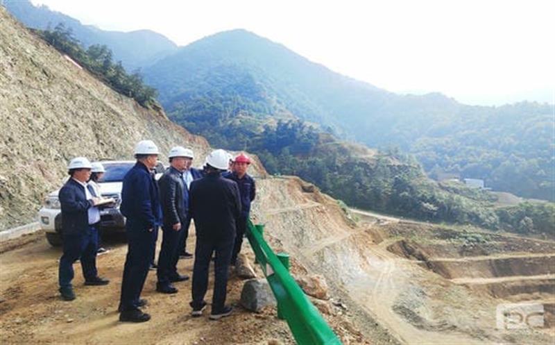 凉山州州向导到大陆槽稀土矿山调研